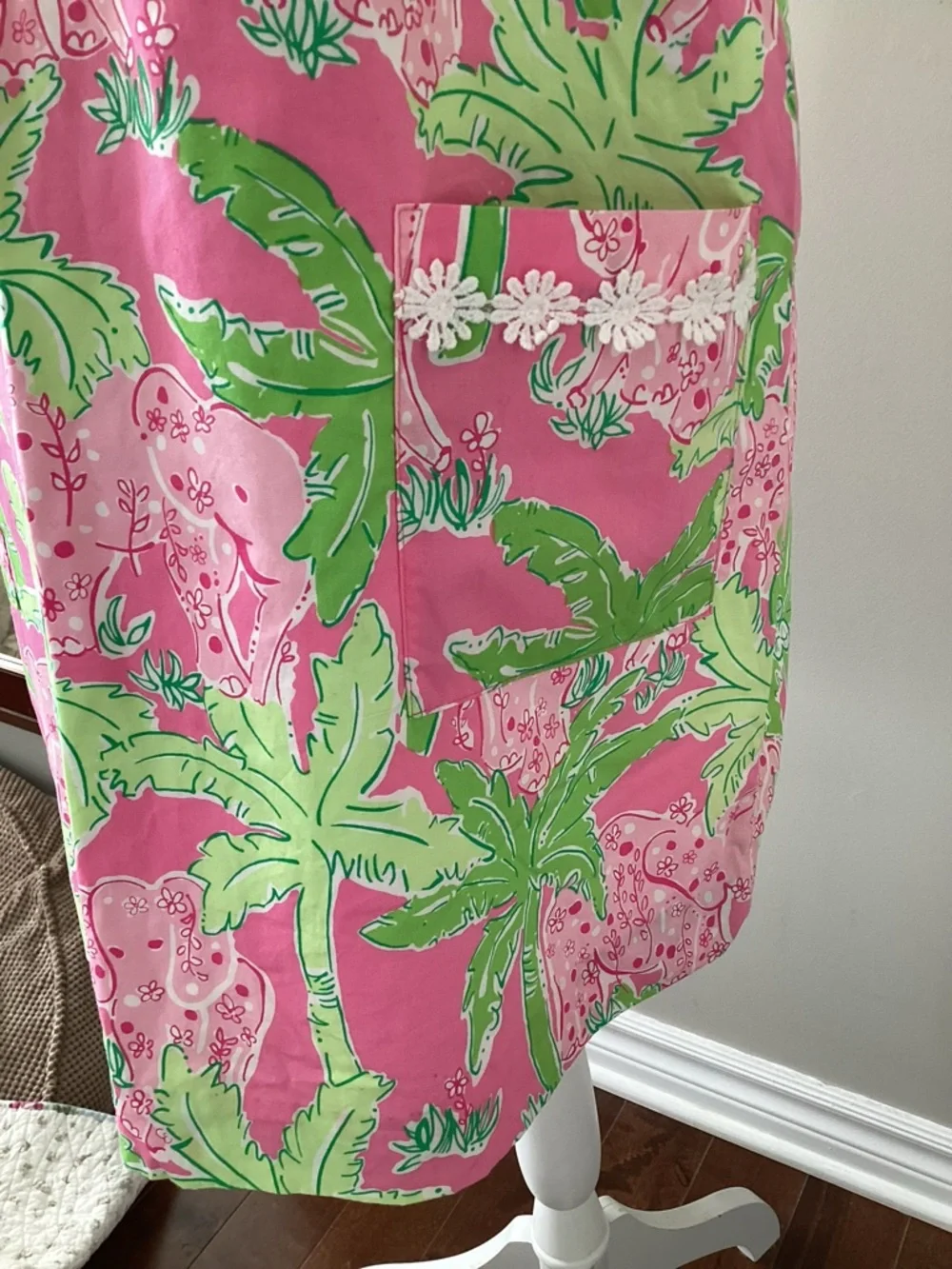 Vintage Lily Pulitzer Palm tree elephant Sleeveless Pink & Green Shift Dress. - Picture 5 of 8